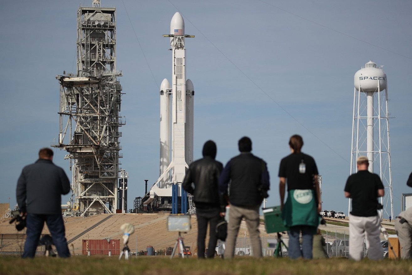 A technical glitch at a SpaceX rocket has delayed the launch of NASA's space telescope.