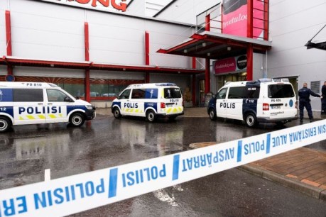 Man kills one in rampage at Finnish mall