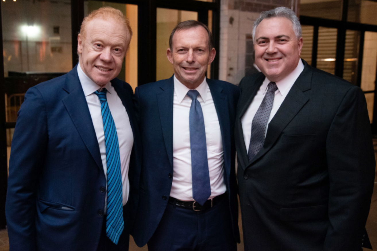 Cardboard king Anthony Pratt joins Tony Abbott in Washington to send Joe Hockey on his way.