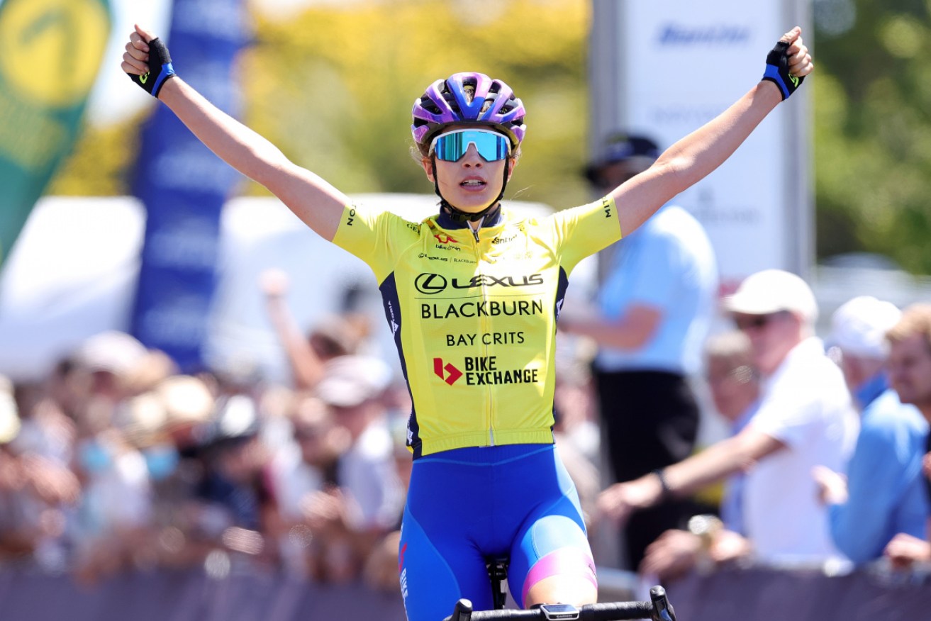 Ruby Roseman-Gannon leads the women's Festival of Cycling in South Australia after stage two.