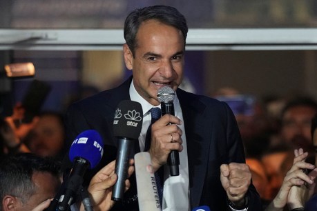Greece PM falls short of majority in election win