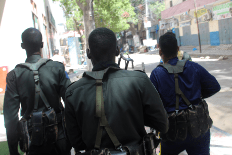 Islamic militants open fire in crowded Mogadishu restaurant