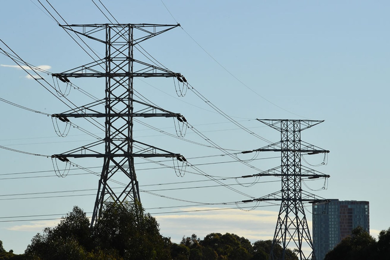 Queensland's energy grid can cope with summer demand, the state government says. 