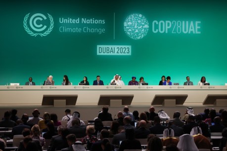 Nations strike deal to move away from fossil fuels