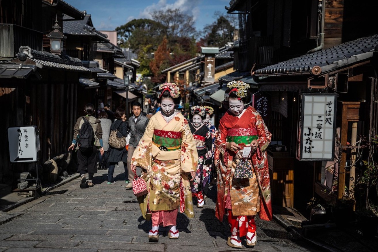 Kyoto has decided to prevent tourists from entering private alleyways in the Gion district.