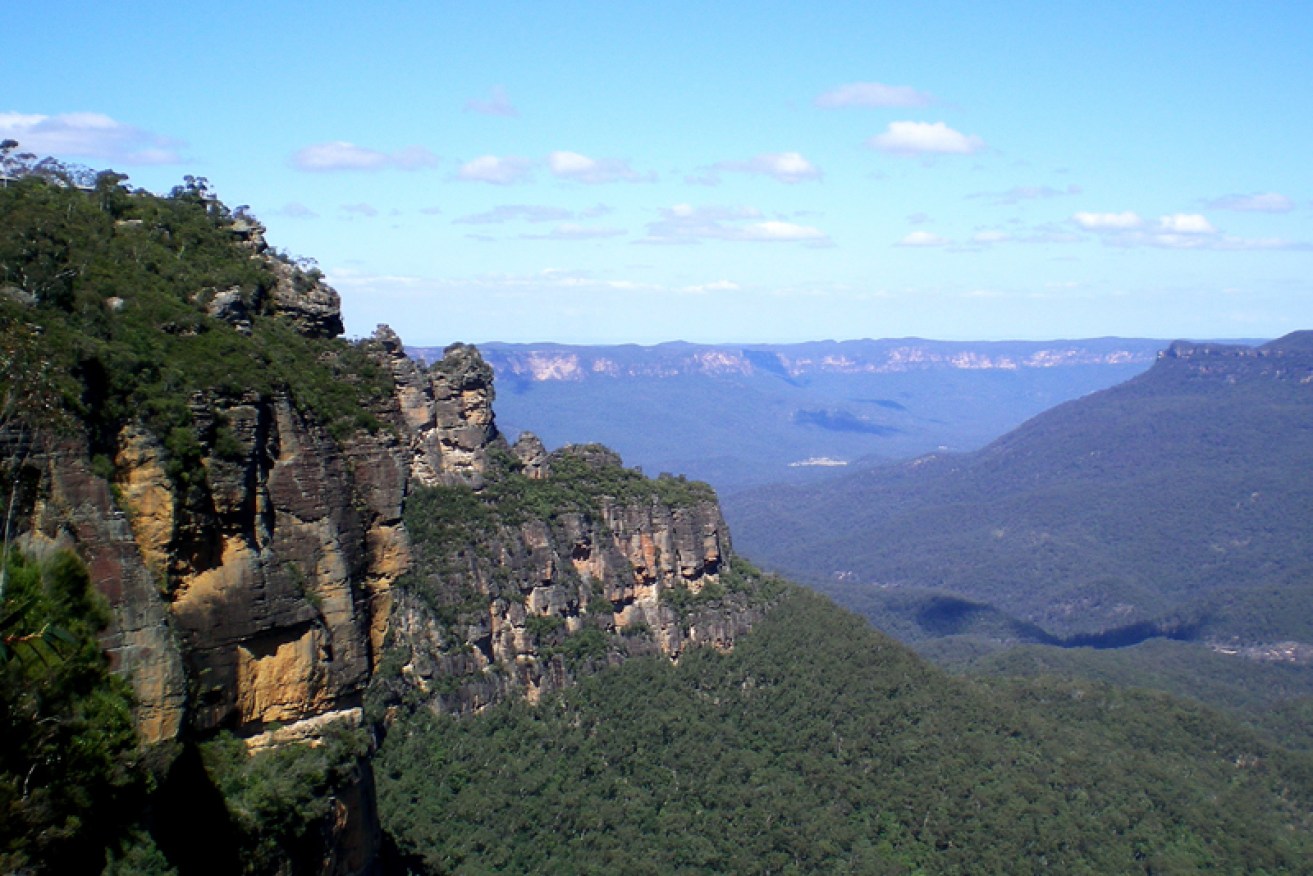 The search for a missing 39-year-old Sydney canyoner will resume in the Blue Mountains.