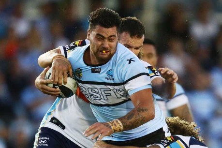 NRL star Andrew Fifita to have surgery after blow to the throat