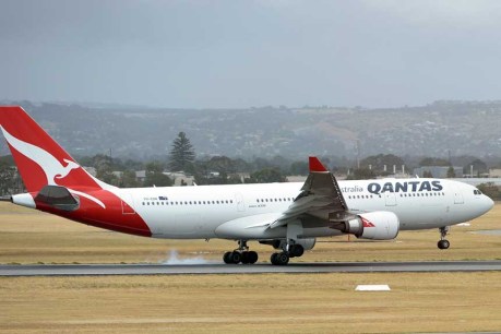 Qantas denies safety skimping