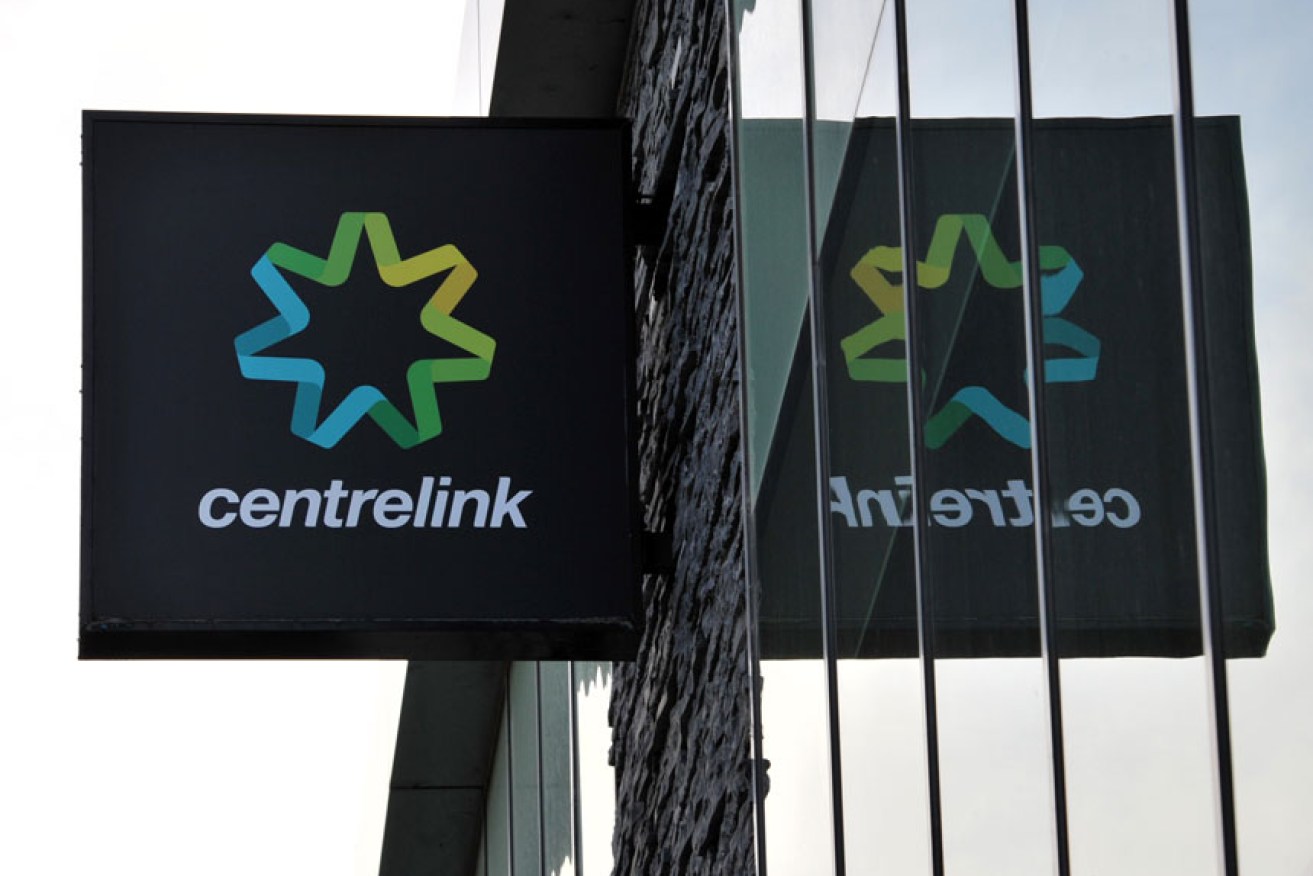 Centrelink has been told to suspend its controversial "robo-debt" program.