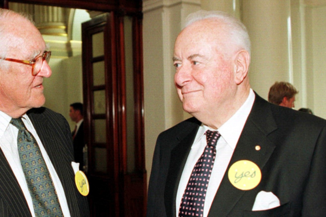 Former prime ministers Malcolm Fraser and Gough Whitlam at a republican rally in 1999.