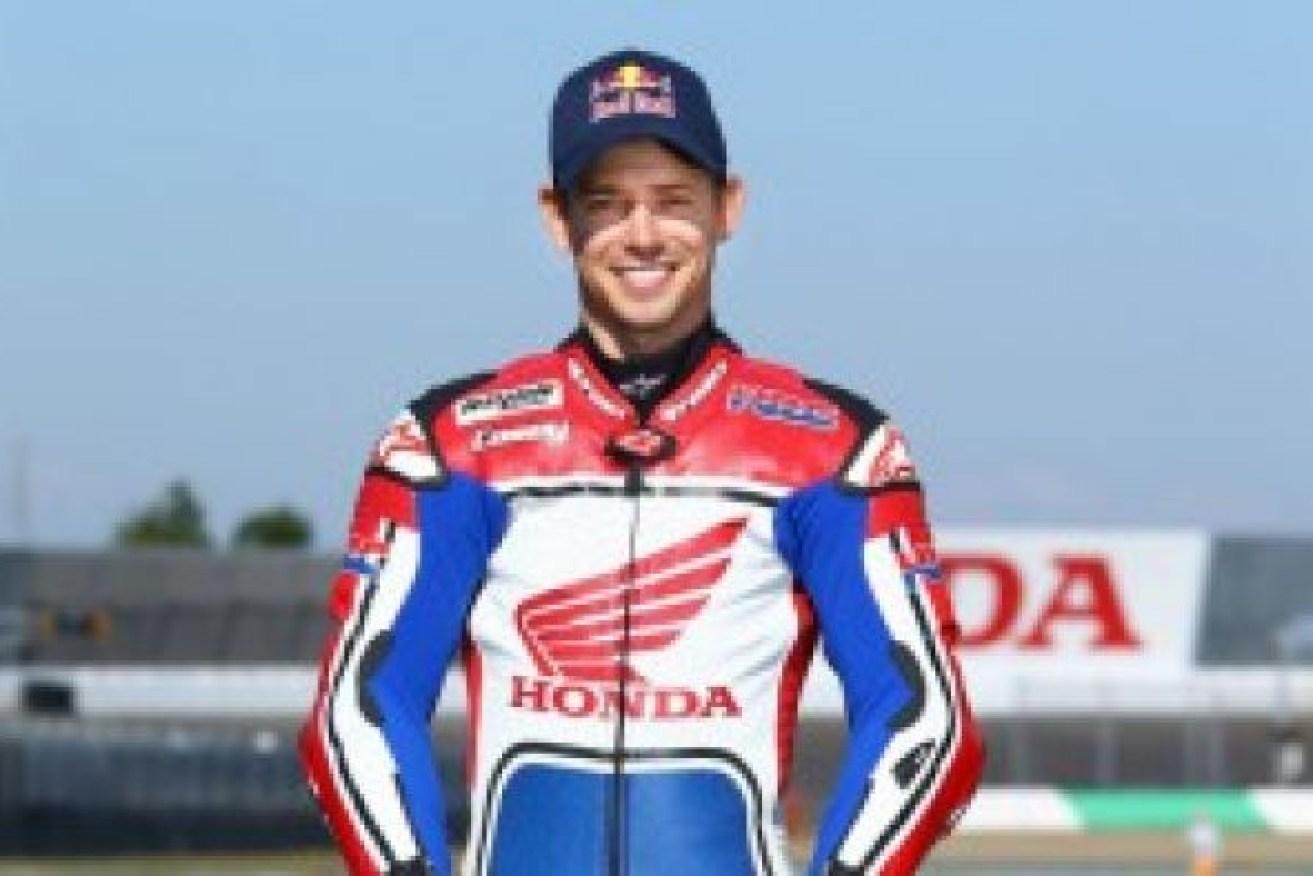 Two-time MotoGP World Champion Casey Stoner signs a new deal with Honda as a test rider for 2015.
