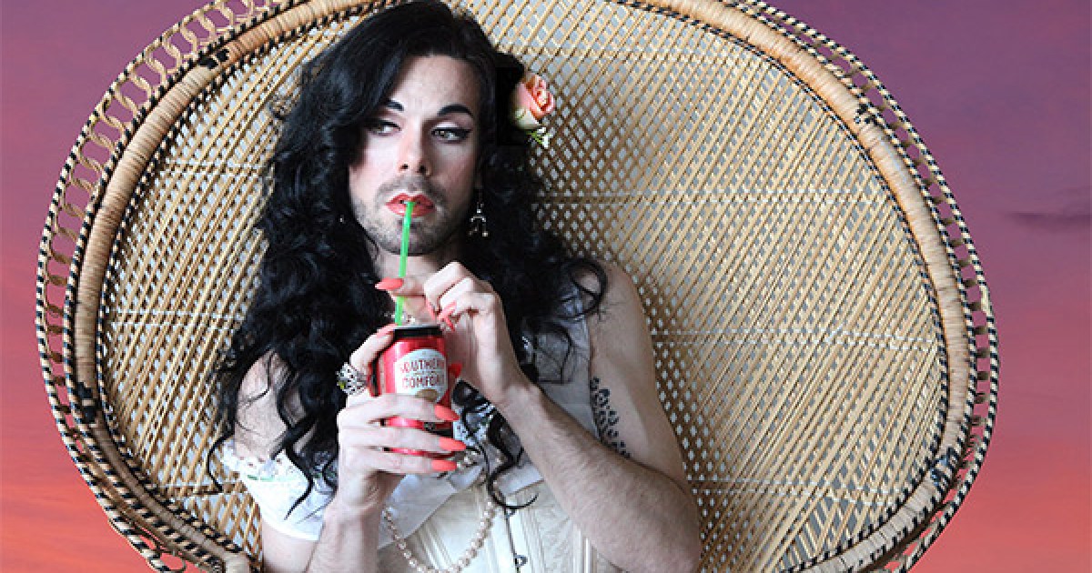 Agent Cleave: daring you to take a drag | The New Daily