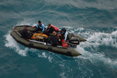 Divers try to reach plane