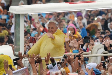 Pope celebrates mass in Philippines