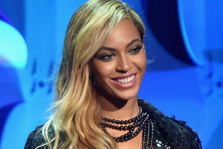 Beyonce owes success to light skin: Father