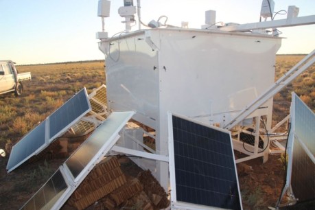 NASA to retrieve super balloon from outback