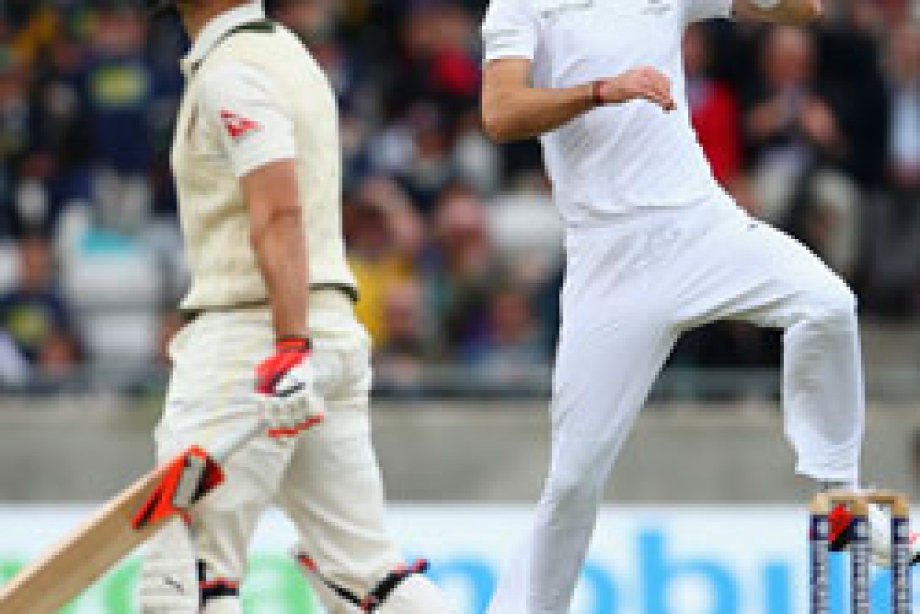 England's Jimmy Anderson (R) ripped through Australia's batting order. Photo: Getty