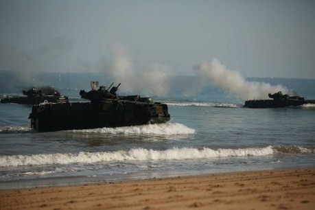 Troops &#8216;invade&#8217; NT beach