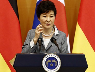 SEOUL, SOUTH KOREA - OCTOBER 12: South Korean President Park Geun-Hye speak during the joint press conference with German President Joachim Gauck (not in pictured) at the presidential houseon October 12, 2015 in Seoul, South Korea. German President Joachim Gauck arrived in Seoul on a four day official visit to promote cooperation between the two countries. (Photo by Jeon Heon-Kyun - Pool/Getty Images)