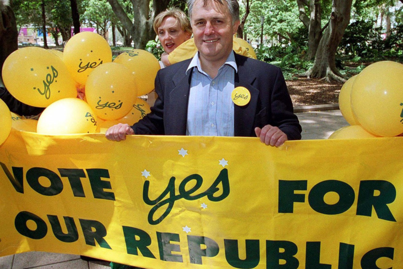 Malcolm Turnbull led the failed 1999 push for a republic. Now Labor is poised to have a second shot. 