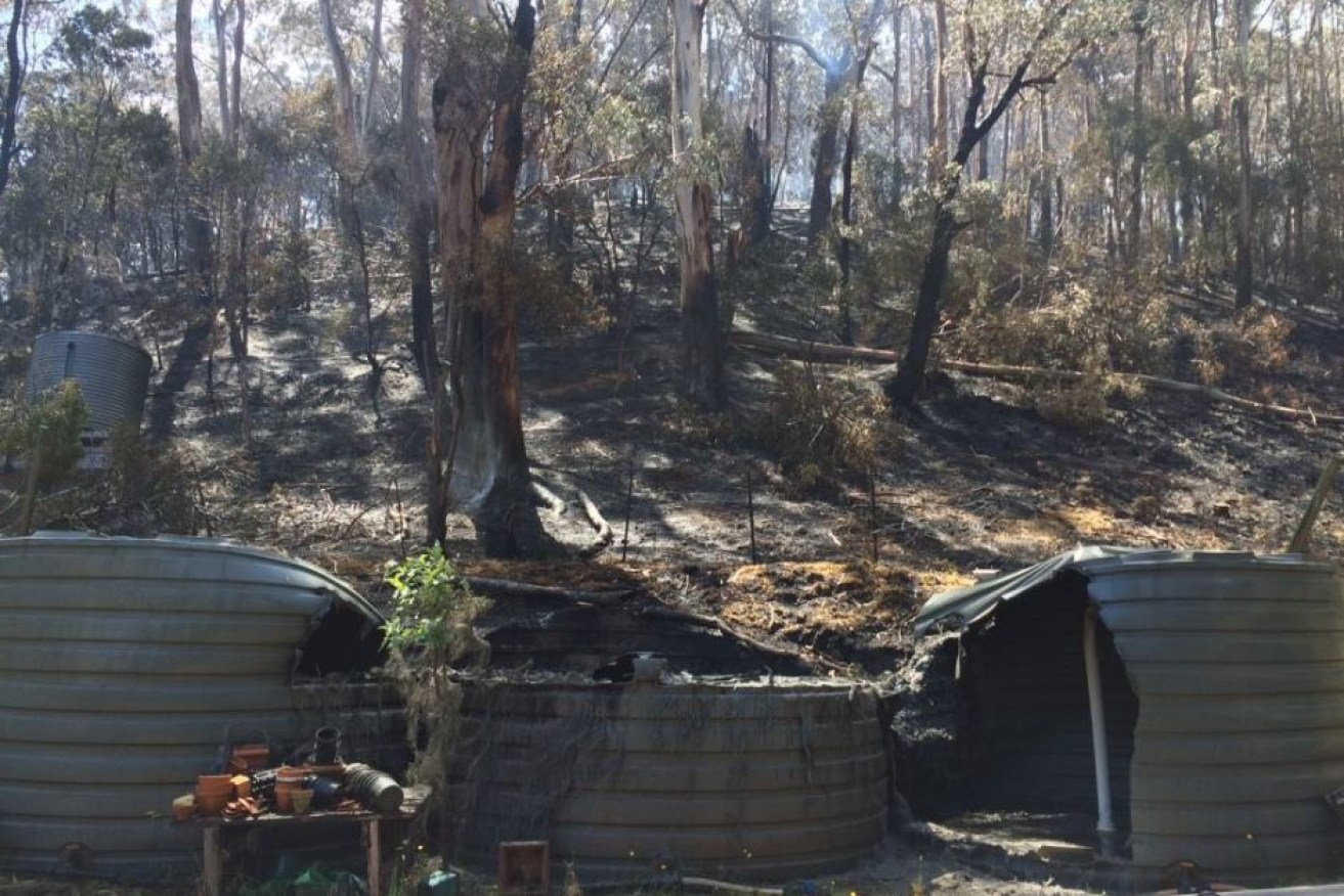 The water tanks at Tom Jacobs' Separation Creek home were destroyed by fire. Photo: Twitter/Tom Jacobs