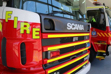 Crews contain Wandin fire
