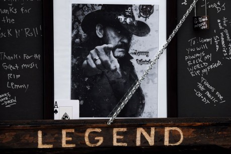 Stars pay tribute to Lemmy at LA funeral
