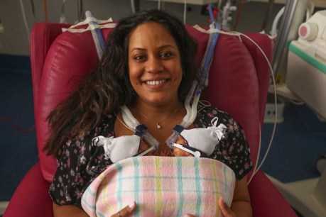 Mother&#8217;s heartwarming twins video goes viral