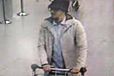 Belgium releases &#8216;man in hat&#8217; over lack of evidence
