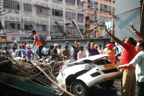 Twenty killed by bridge collapse in Kolkata