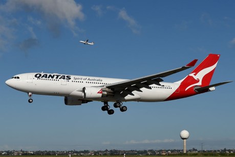 Qantas flight diverted due to &#8216;engine fault&#8217;