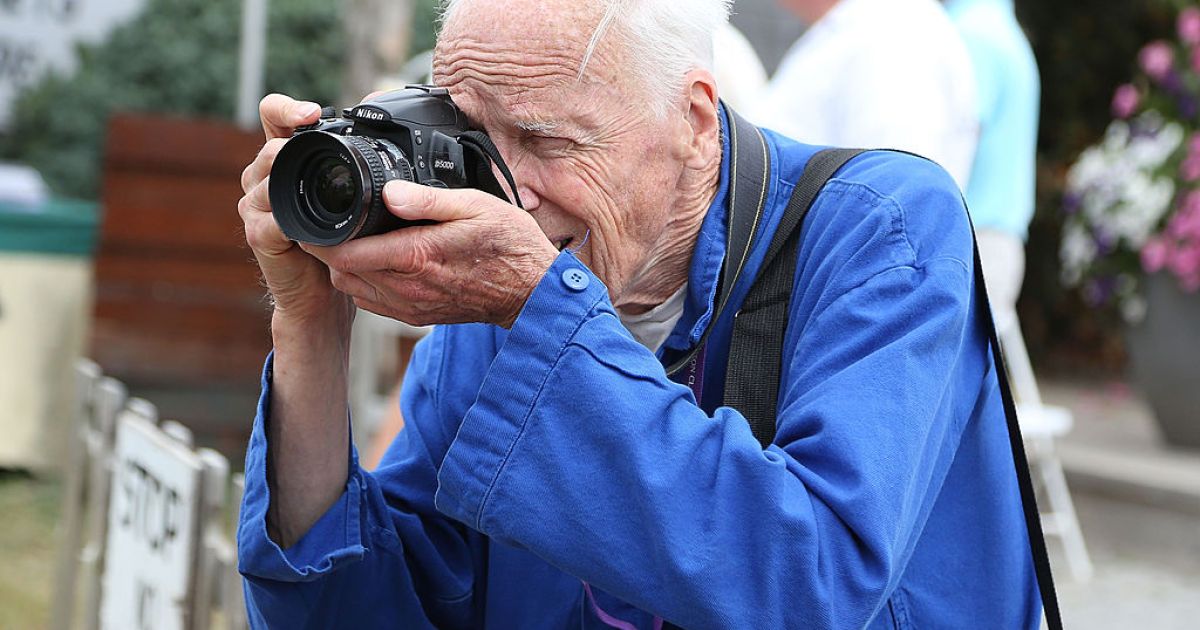 Photographer Bill Cunningham dies aged 87 | The New Daily