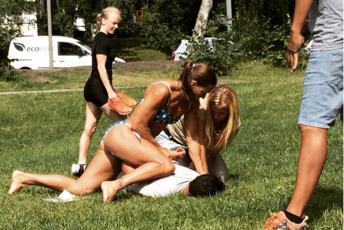 A sunbathing Swedish policewoman nabs a pickpocket