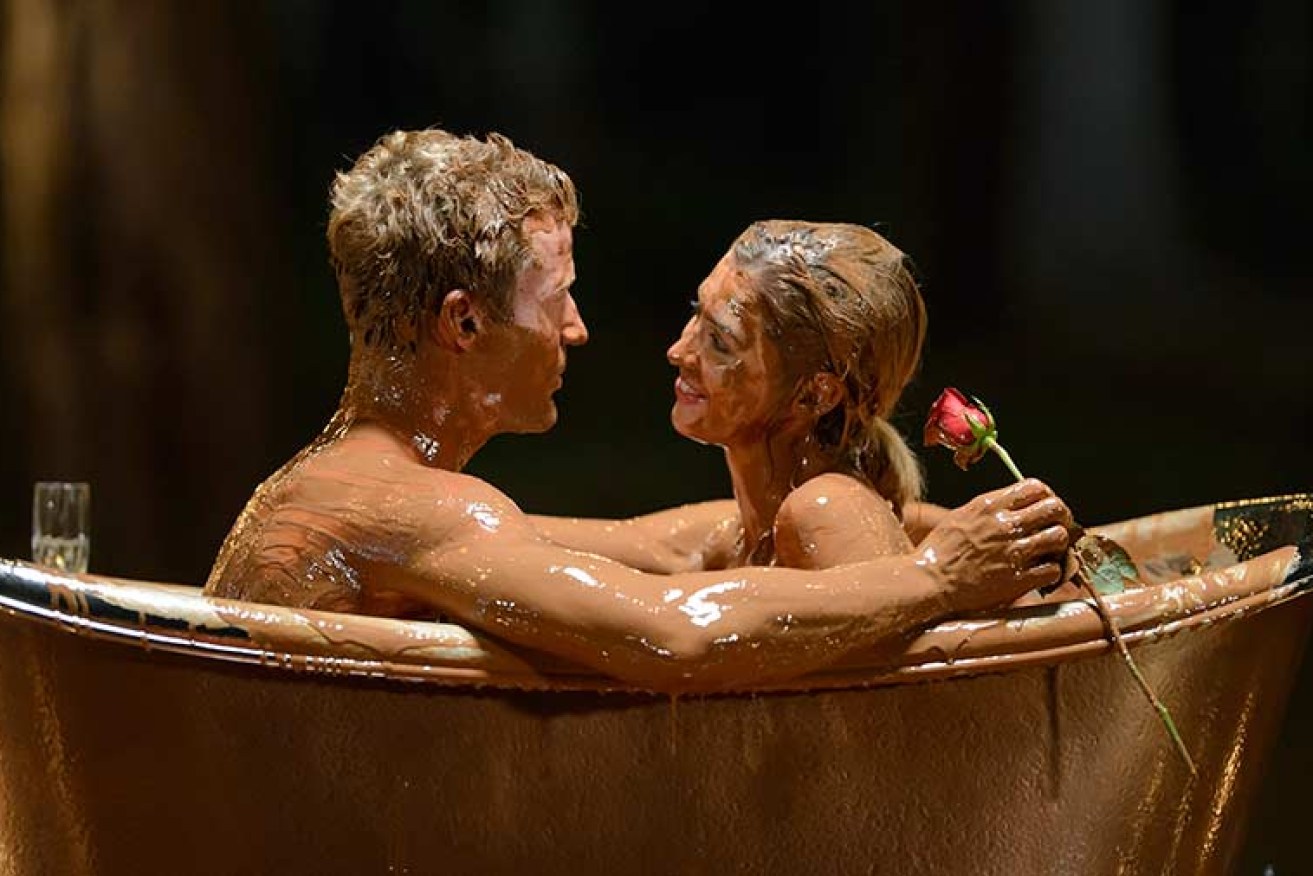 Richie and Alex had a weird and pretty unhygienic date in a chocolate bath. 