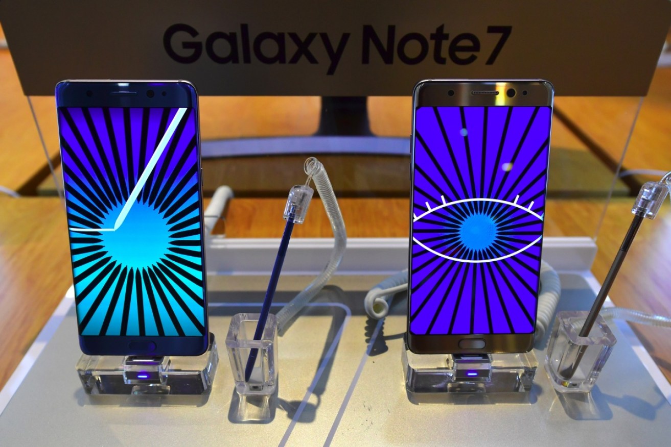 Samsung Galaxy Note7 smartphones on display at a showroom in Seoul. 