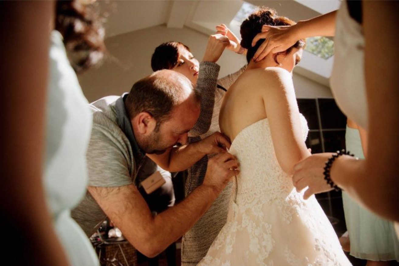 A Syrian refugee came to the rescue for a bride on her biggest day.