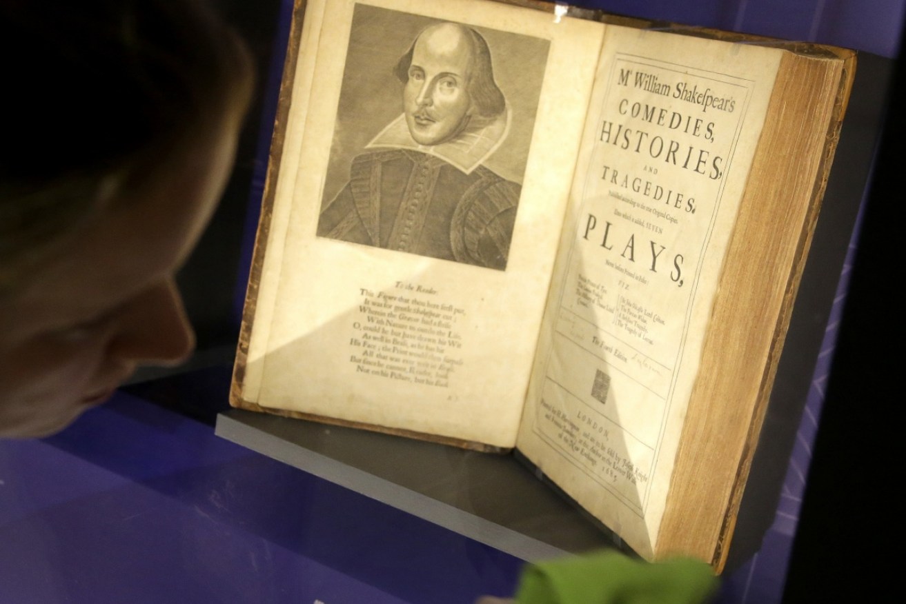 University Press' new edition of William Shakespeare's works will credit Christopher Marlowe as co–author of three Henry VI plays.