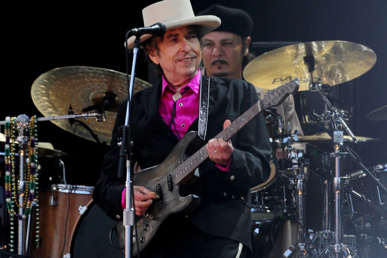 Bob Dylan has accepted his Nobel Prize and is reportedly ''speechless'' about the honour.