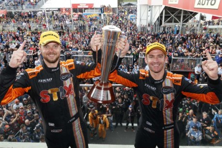 Will Davison wins Bathurst after late drama in classic Great Race