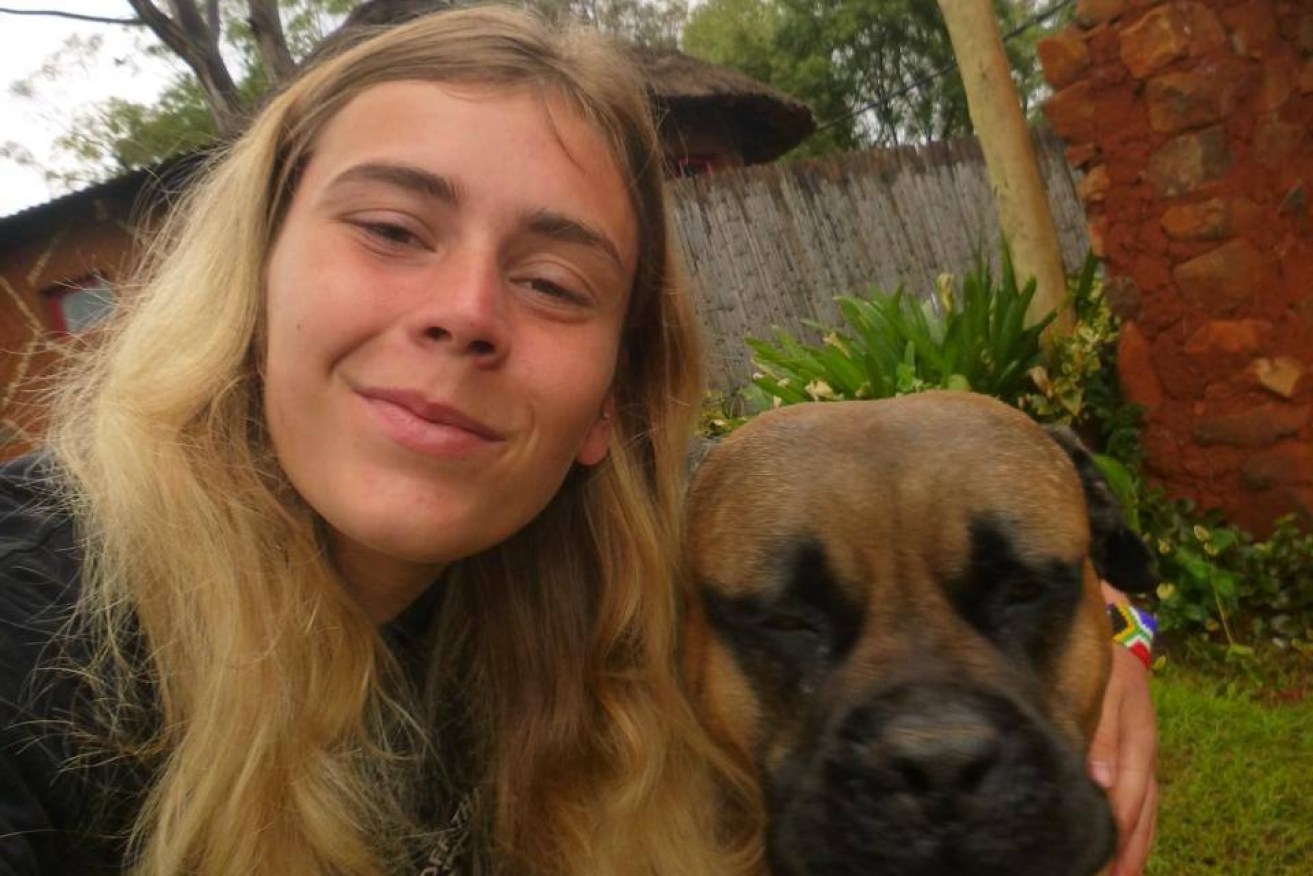 Victoria's state coroner has said he's unable to rule that 20-year-old Melbourne woman Elly Warren's death seven years ago in Mozambique was a homicide.