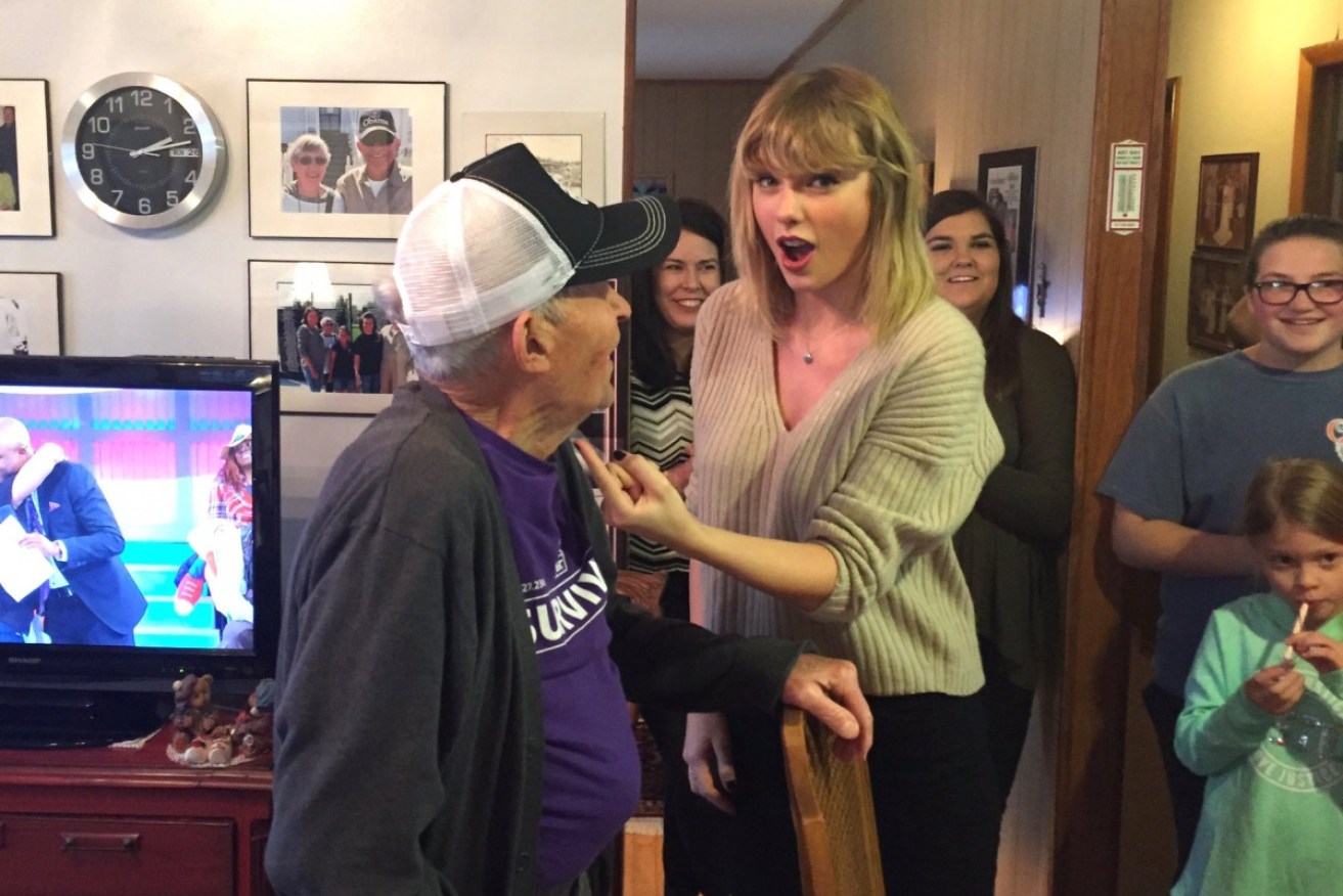 Taylor Swift surprises Cyrus Porter, a World War Two veteran. 