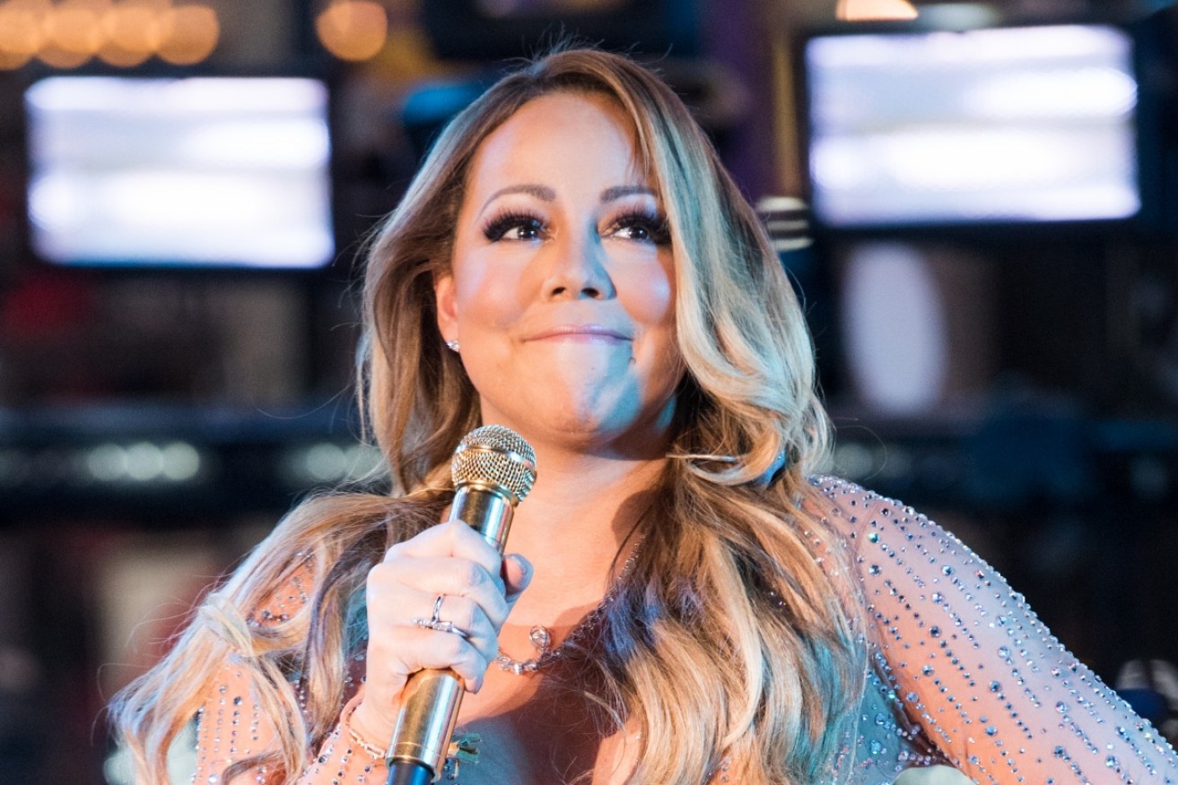 Mariah Carey was left speechless in Times Square after being plagued by technical issues.