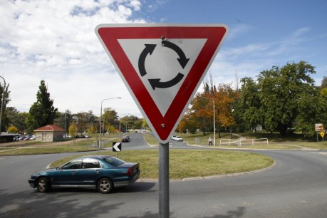 Queenslanders don&#8217;t know how to use roundabouts: survey