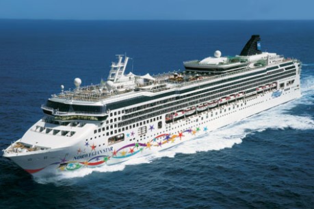 Broken-down cruise ship Norwegian Star had earlier fault