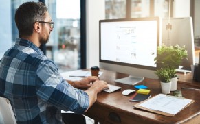 Australian spend one-third of their day in front of a screen.