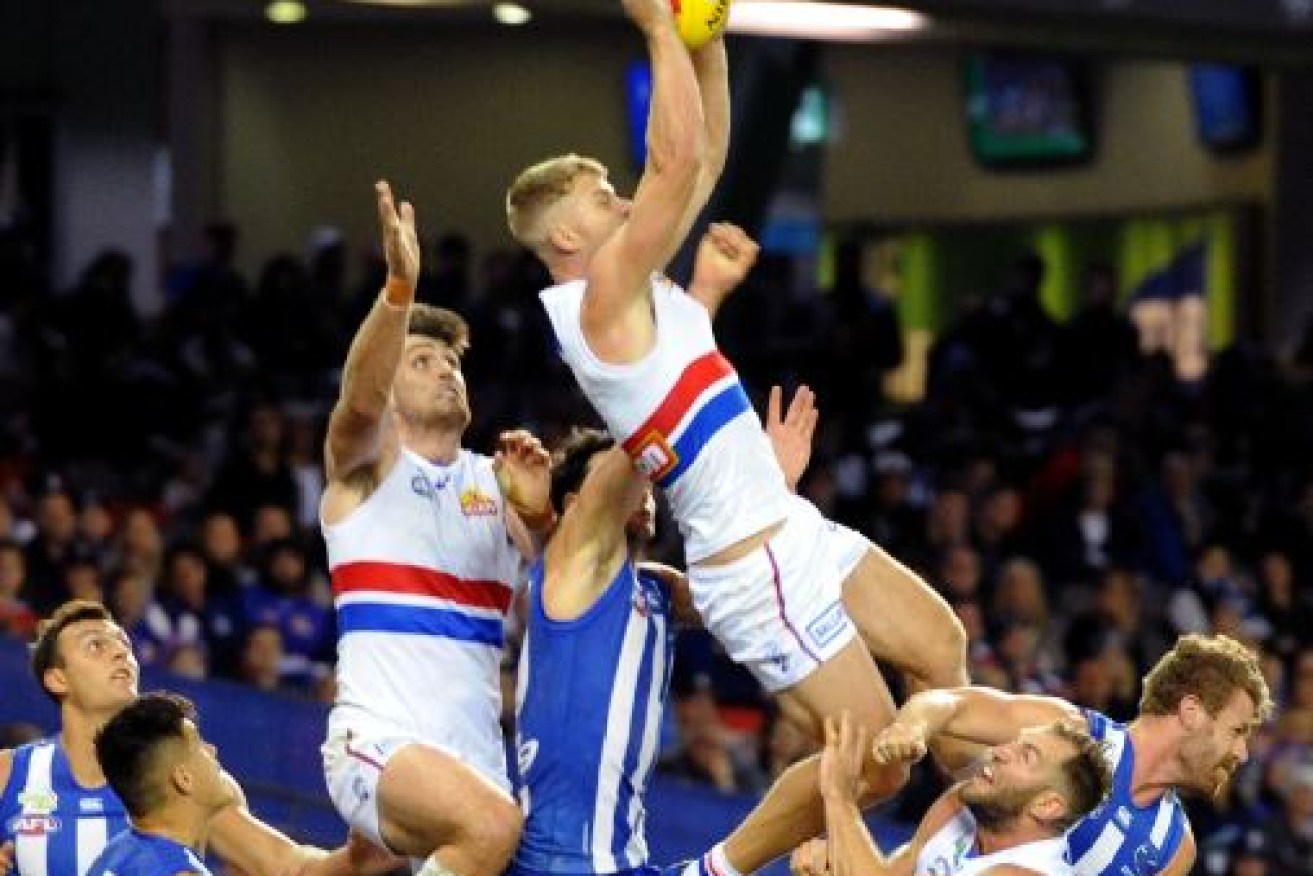Jake Stringer soars above the pack as the Bulldogs come back to win a three-point heart-stopper.
