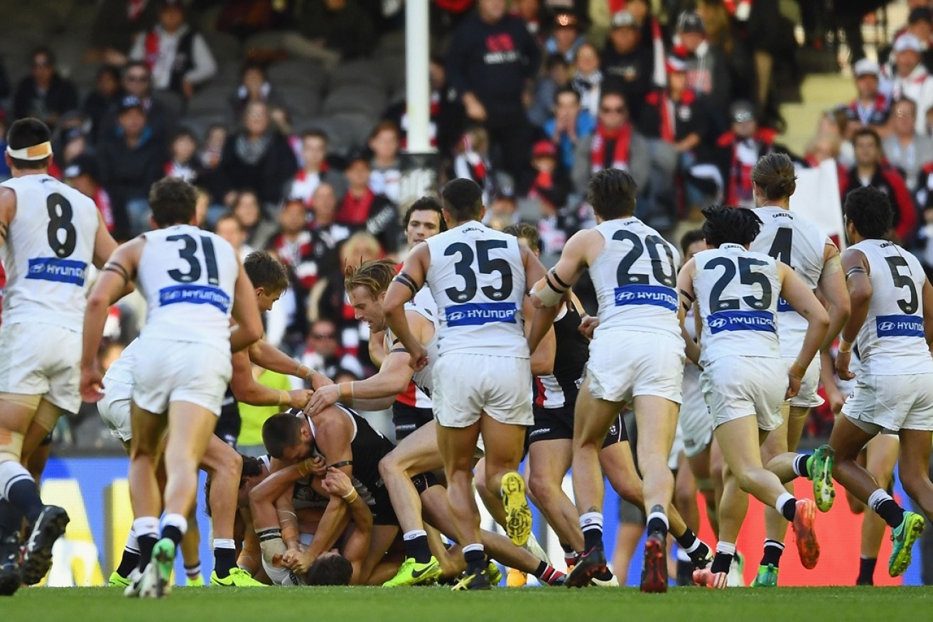 A fight broke out between Carlton and St Kilda players on Saturday.