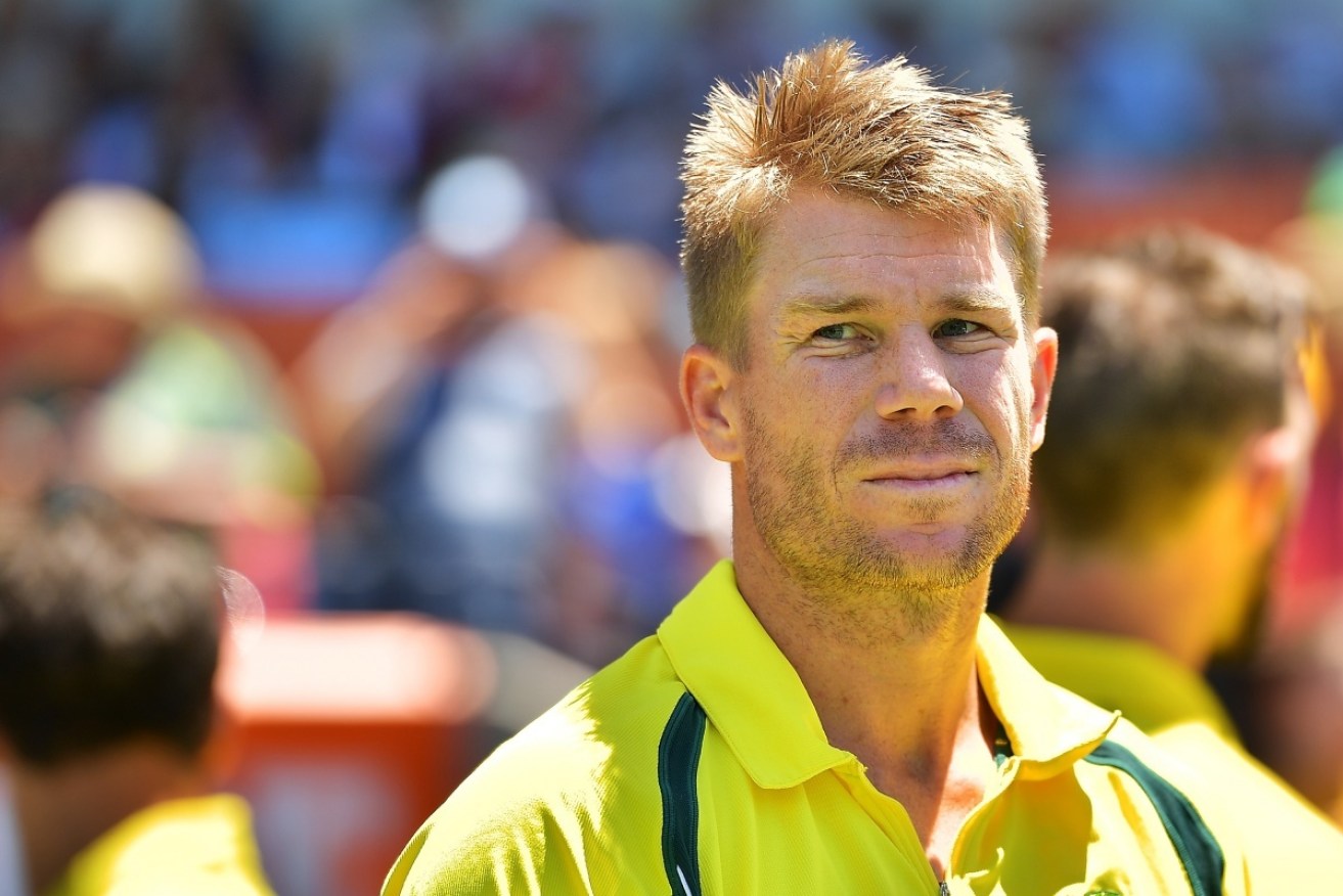 Star Australian batsman David Warner says cricketers aren't to blame for the pay dispute.