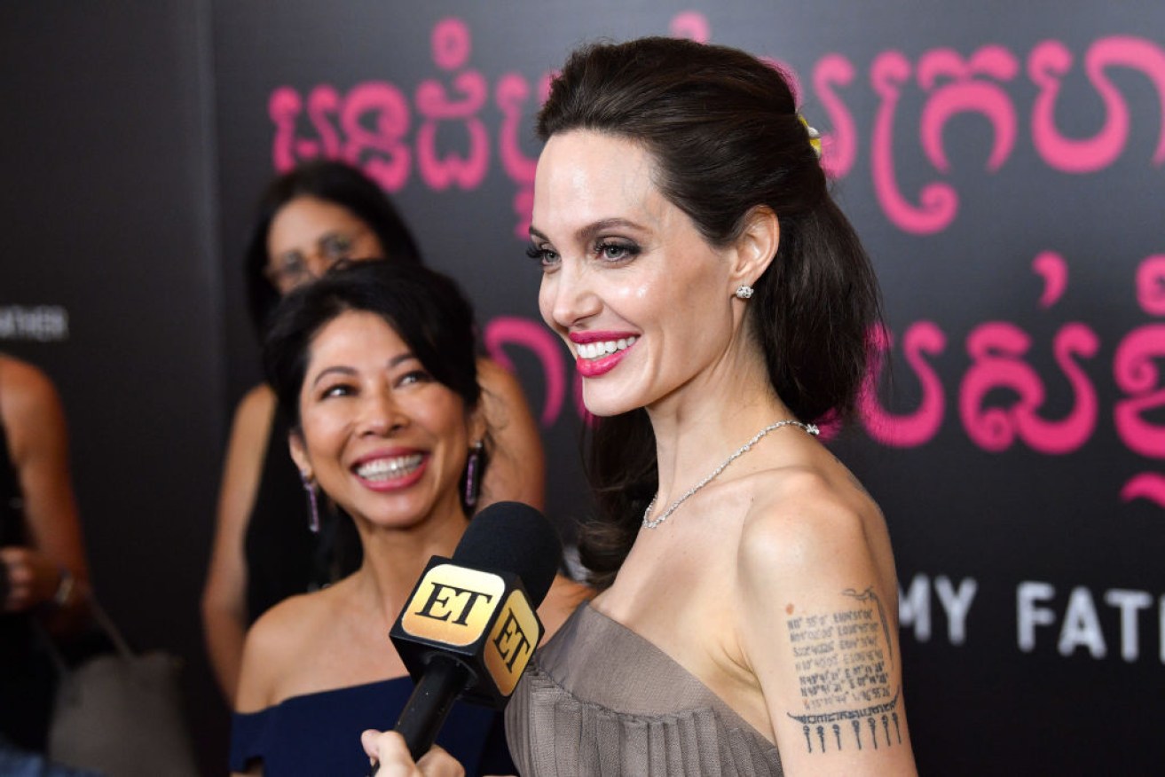 Angelina Jolie's surgeon Kristi Funk has listed 10 tips for avoiding breast cancer.