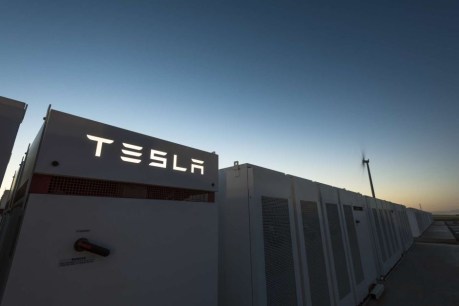 Tesla completes construction of world&#8217;s most powerful lithium ion battery in SA
